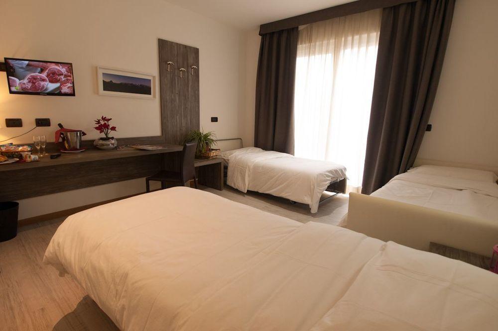 Hotel Le Soleil Challand-Saint-Anselme Εξωτερικό φωτογραφία